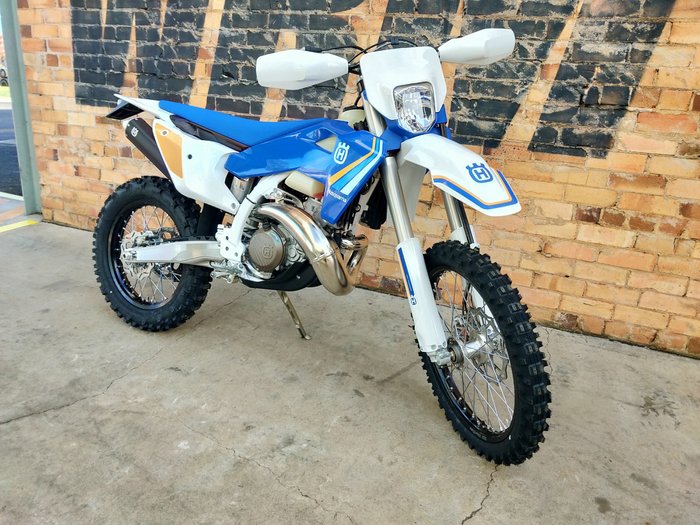 2025 HUSQVARNA TE 300I HERITAGE ENDURO BLUE