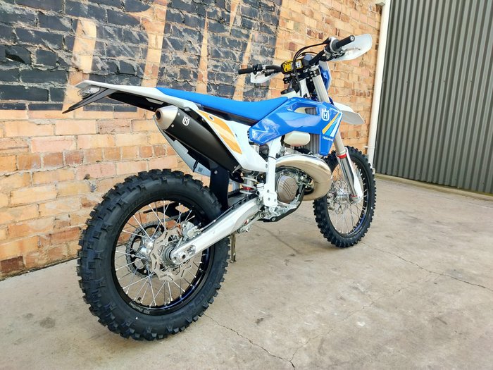 2025 HUSQVARNA TE 300I HERITAGE ENDURO BLUE