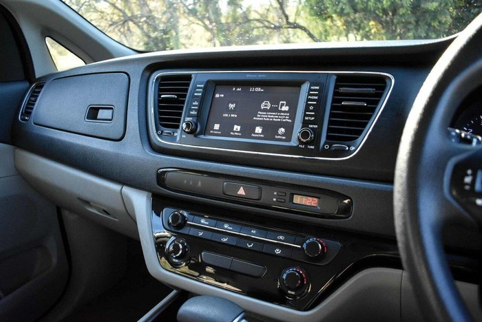 2019 Kia Carnival S