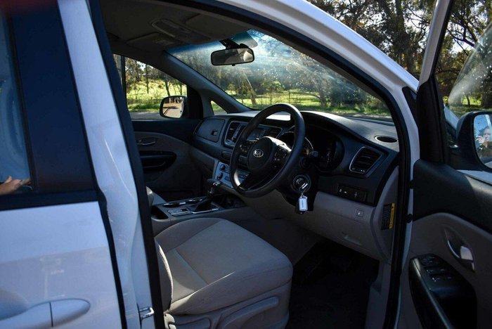 2019 Kia Carnival S