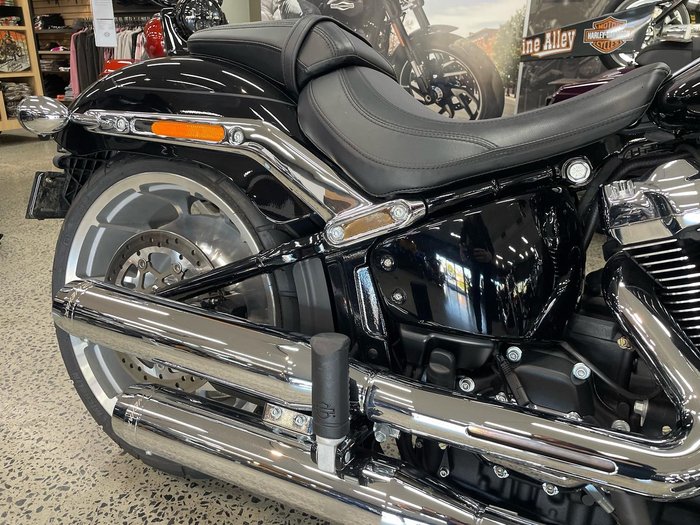 2025 Harley-Davidson Fat Boy 117 (FLFB) Softail Black