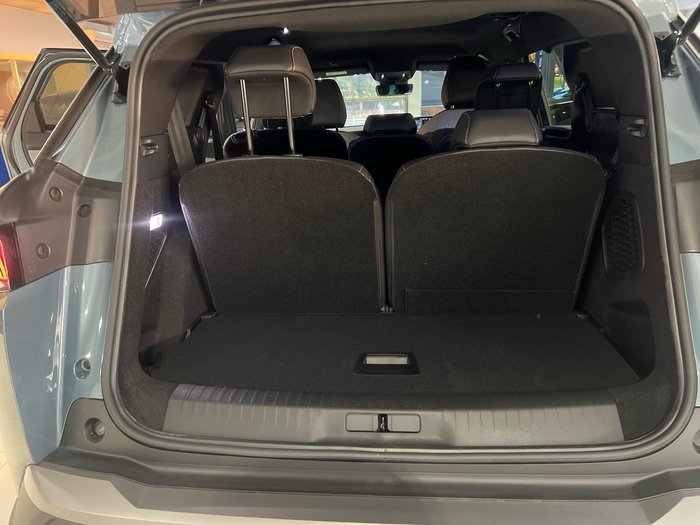 2025 Peugeot 5008 Allure Hybrid