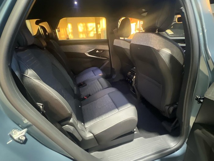 2025 Peugeot 5008 Allure Hybrid
