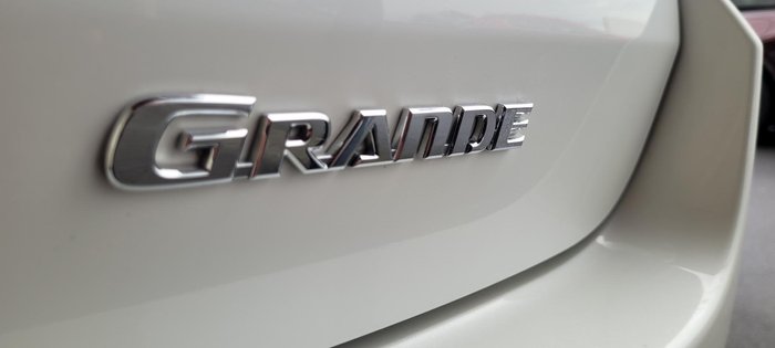 2016 Toyota Kluger Grande