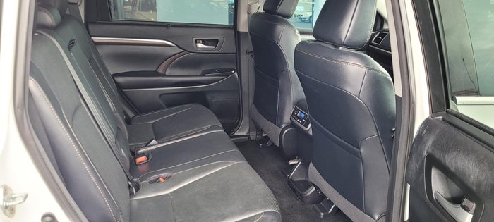 2016 Toyota Kluger Grande