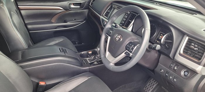 2016 Toyota Kluger Grande