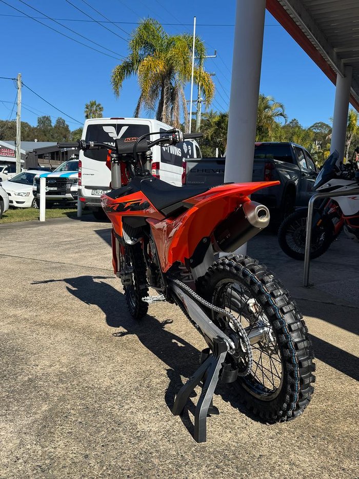 2025 KTM 250 SX-F SX-F Orange