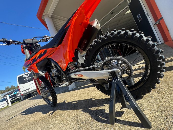 2025 KTM 250 SX-F SX-F Orange