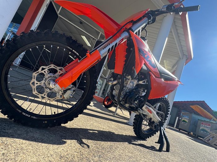 2025 KTM 250 SX-F SX-F Orange