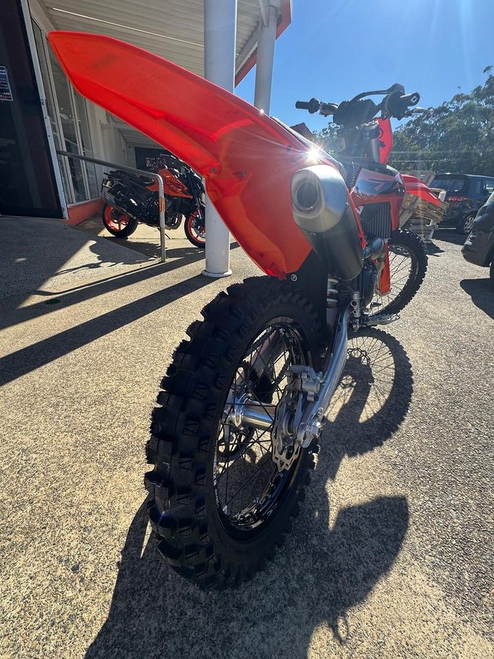2025 KTM 250 SX-F SX-F Orange