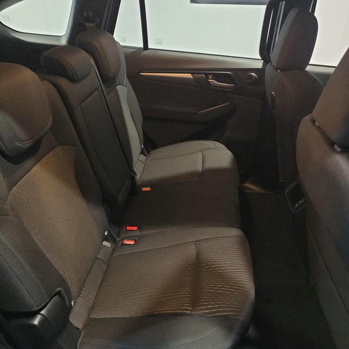 2025 Isuzu MU-X LS-M