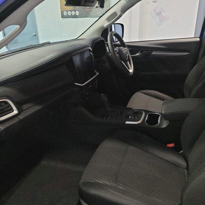 2025 Isuzu MU-X LS-M