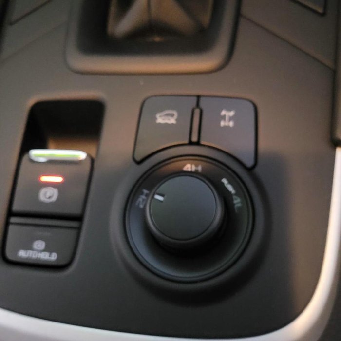 2025 Isuzu MU-X LS-M