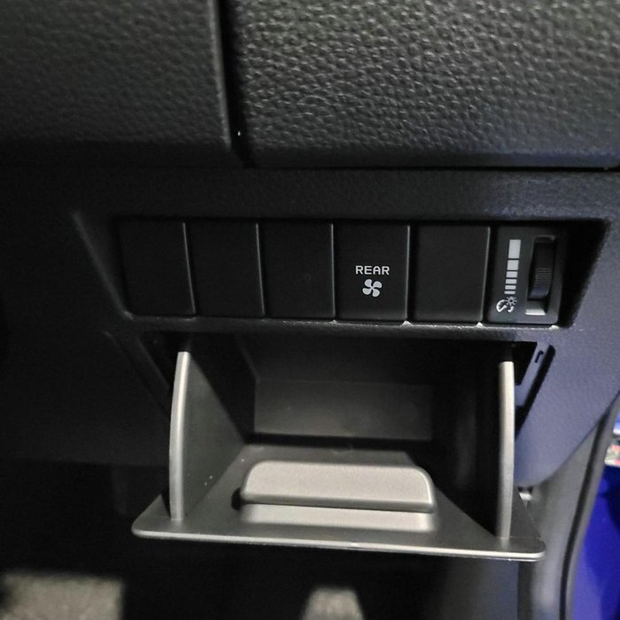 2025 Isuzu MU-X LS-M