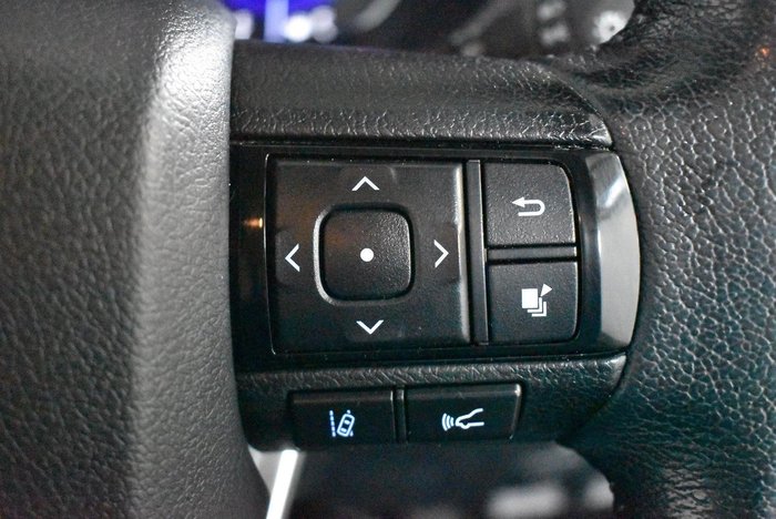 2020 Toyota Hilux SR5