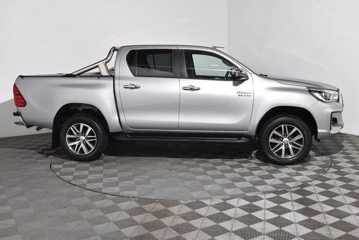 2020 Toyota Hilux SR5