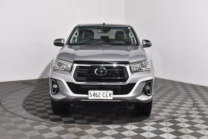 2020 Toyota Hilux SR5