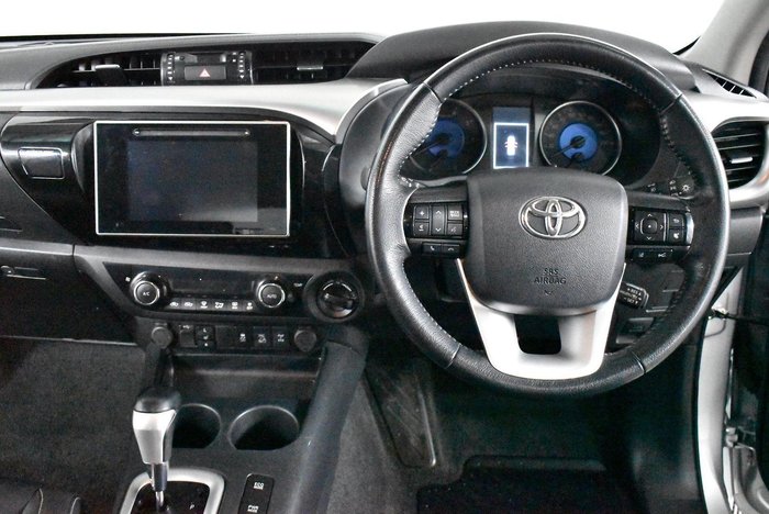2020 Toyota Hilux SR5