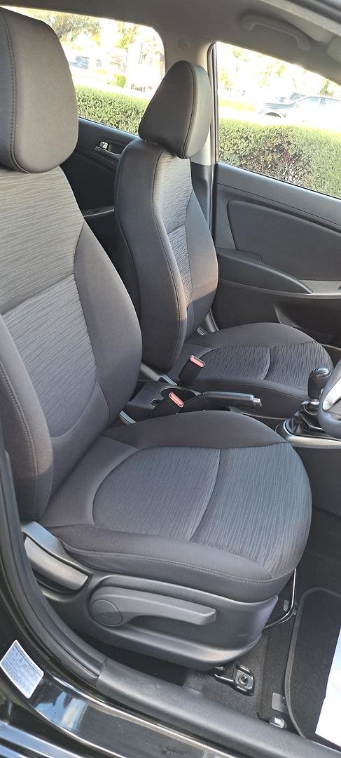 2017 Hyundai Accent Active