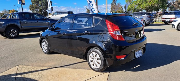 2017 Hyundai Accent Active