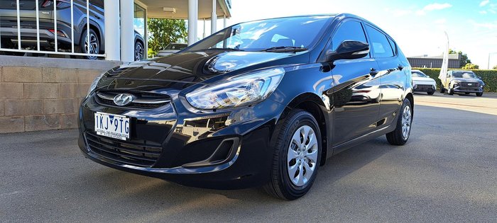 2017 Hyundai Accent Active