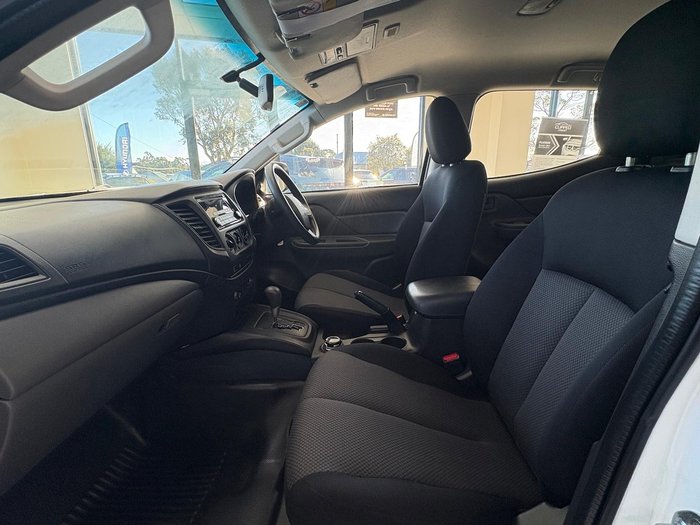 2015 Mitsubishi Triton GLX