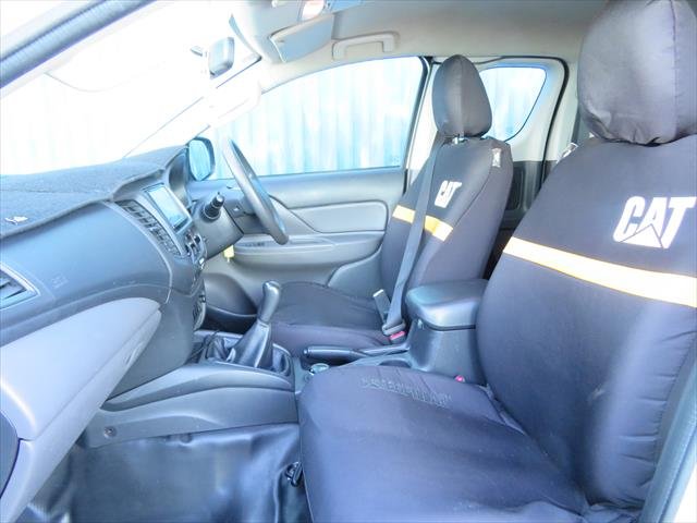 2016 Mitsubishi Triton GLX Club Cab