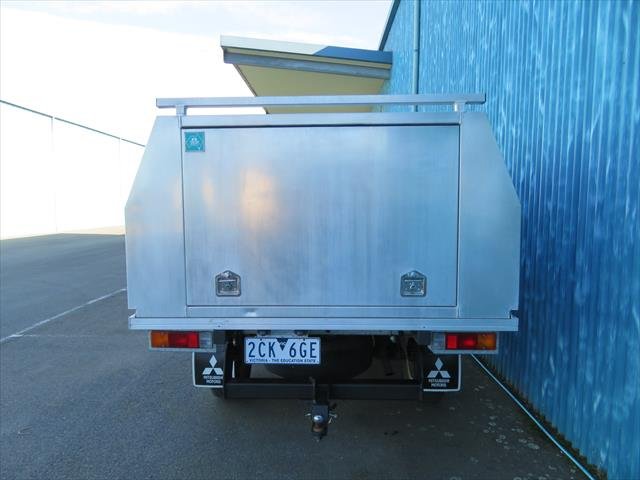 2016 Mitsubishi Triton GLX Club Cab