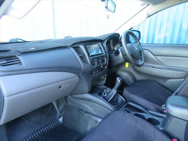 2016 Mitsubishi Triton GLX Club Cab