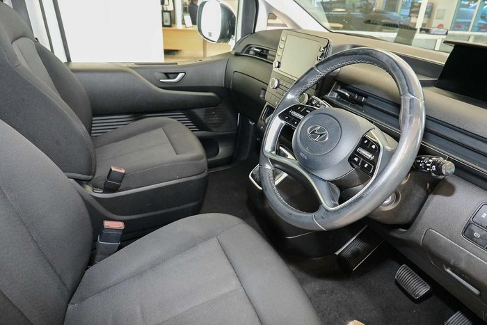 2022 Hyundai STARIA LOAD