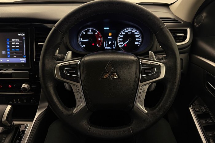 2021 Mitsubishi Pajero Sport GLX