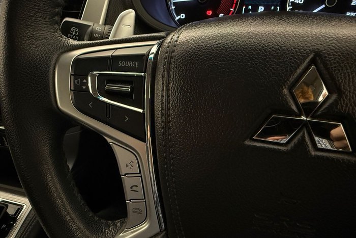 2021 Mitsubishi Pajero Sport GLX