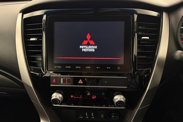 2021 Mitsubishi Pajero Sport GLX