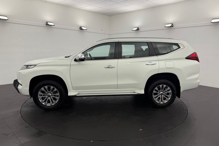 2021 Mitsubishi Pajero Sport GLX