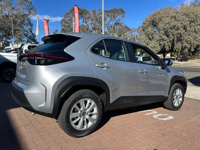 2025 Toyota Yaris Cross GX