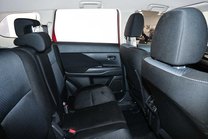 2019 Mitsubishi Outlander ES