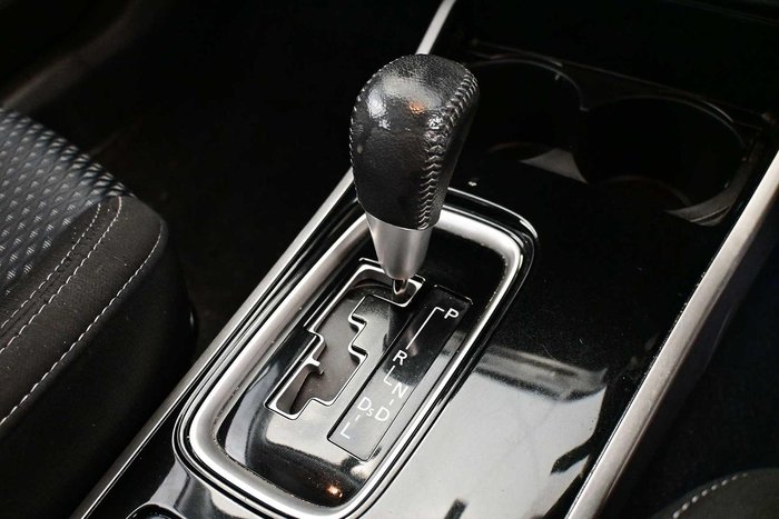 2019 Mitsubishi Outlander ES