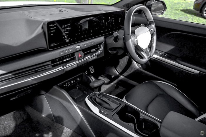 2025 Kia K4 GT-Line CL4m MY25 Snow White Pearl