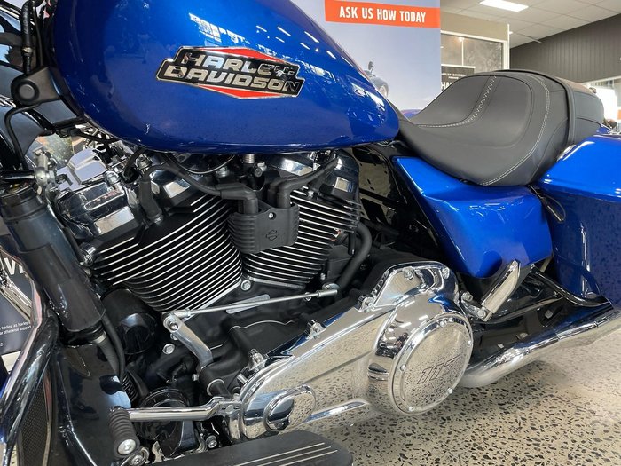 2025 Harley-Davidson Street Glide 117 (FLHX) Touring Blue