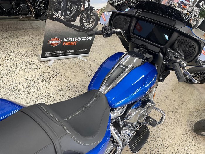 2025 Harley-Davidson Street Glide 117 (FLHX) Touring Blue