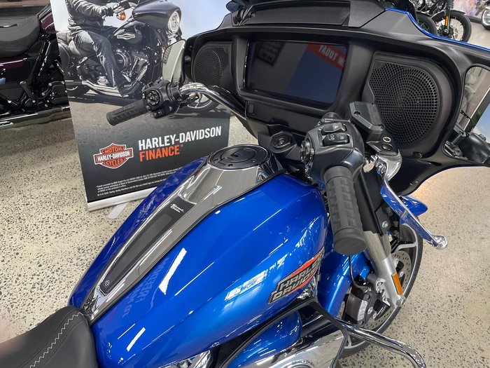 2025 Harley-Davidson Street Glide 117 (FLHX) Touring Blue