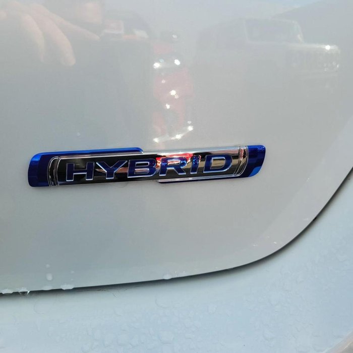 2024 Suzuki Swift Hybrid Plus