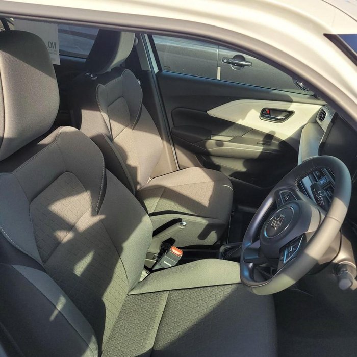2024 Suzuki Swift Hybrid Plus