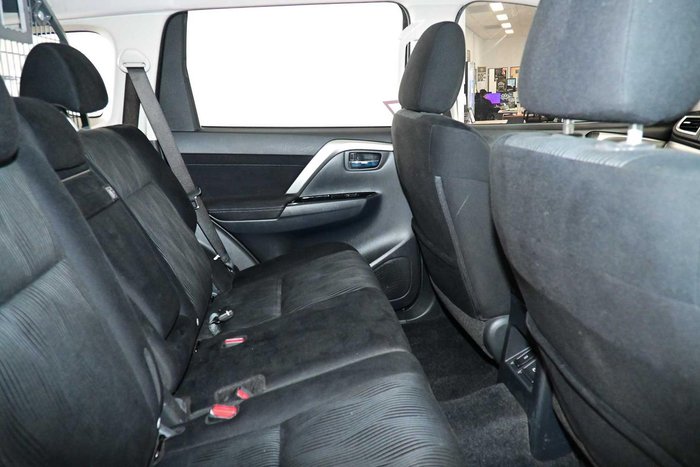 2021 Mitsubishi Pajero Sport GLX