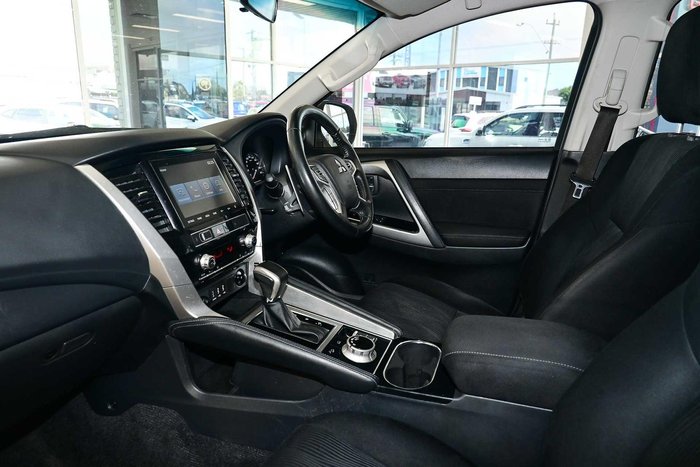 2021 Mitsubishi Pajero Sport GLX
