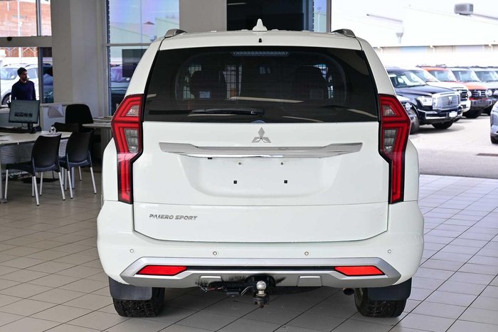 2021 Mitsubishi Pajero Sport GLX