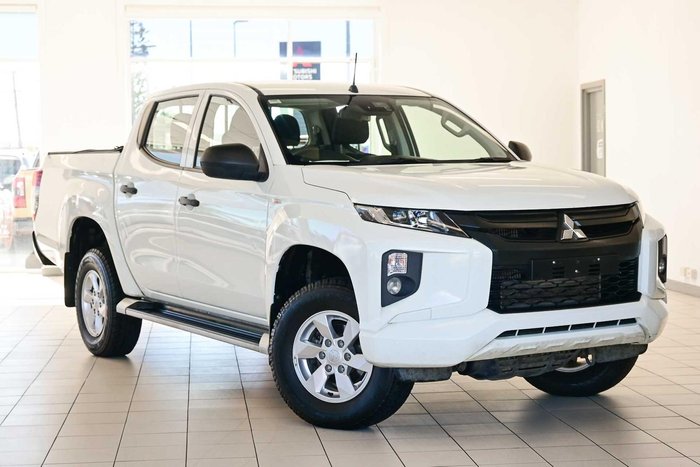 2022 Mitsubishi Triton GLX
