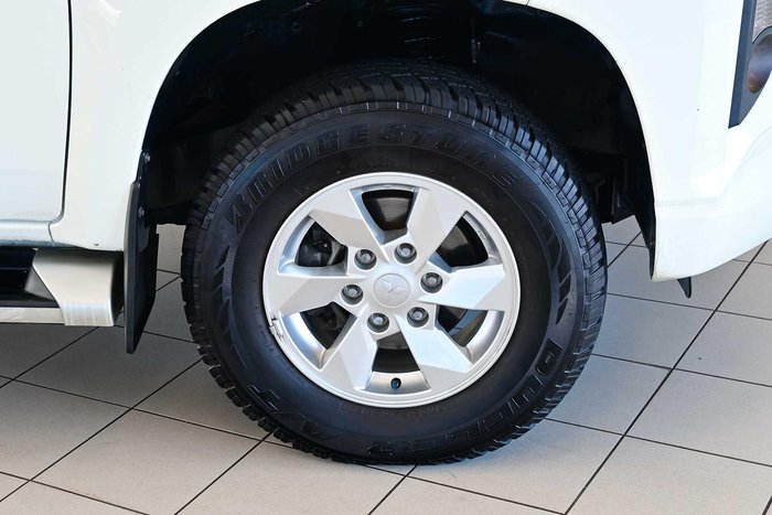 2022 Mitsubishi Triton GLX