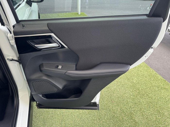2024 Mitsubishi Outlander LS