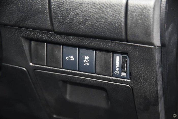 2025 Isuzu D-MAX LS-U+